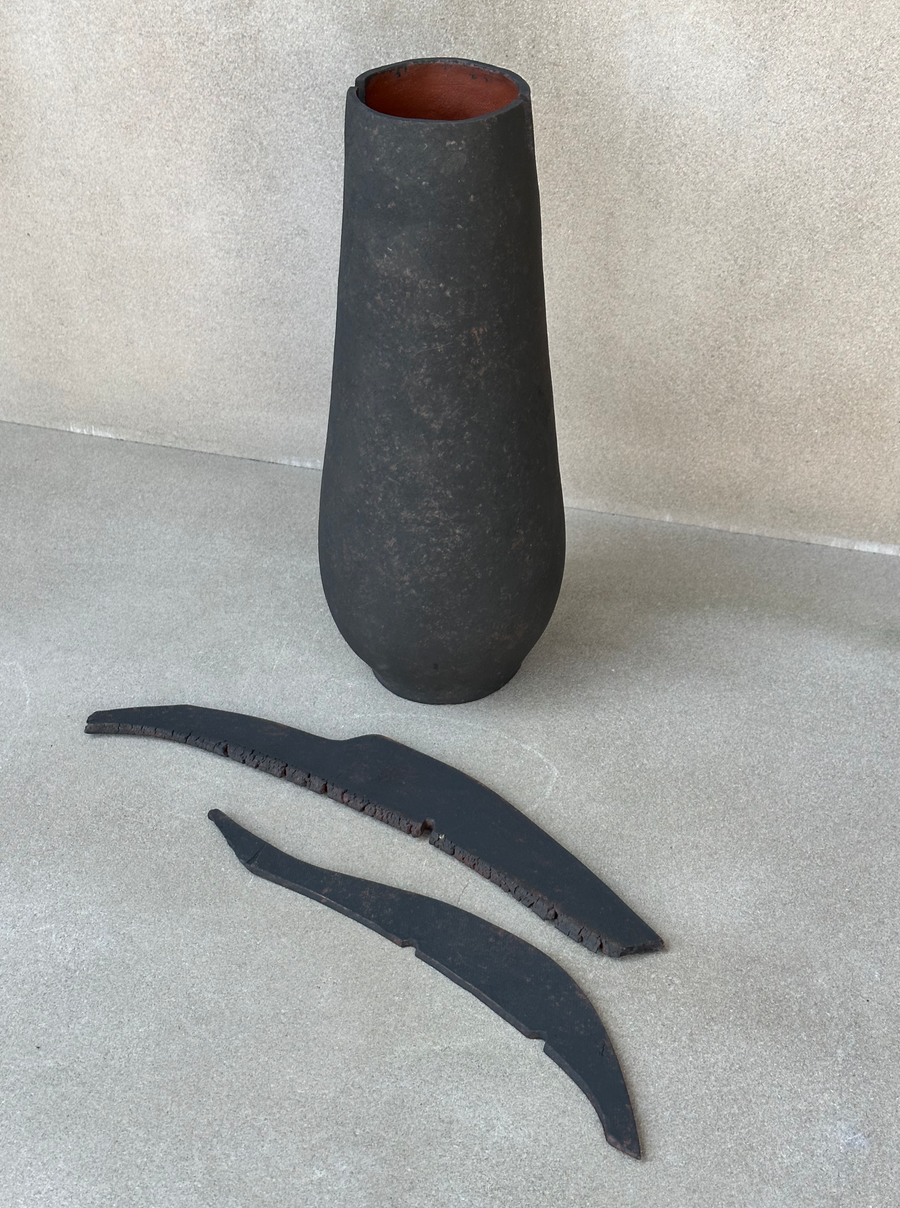 Jogum Vase with 2 Yoke Options