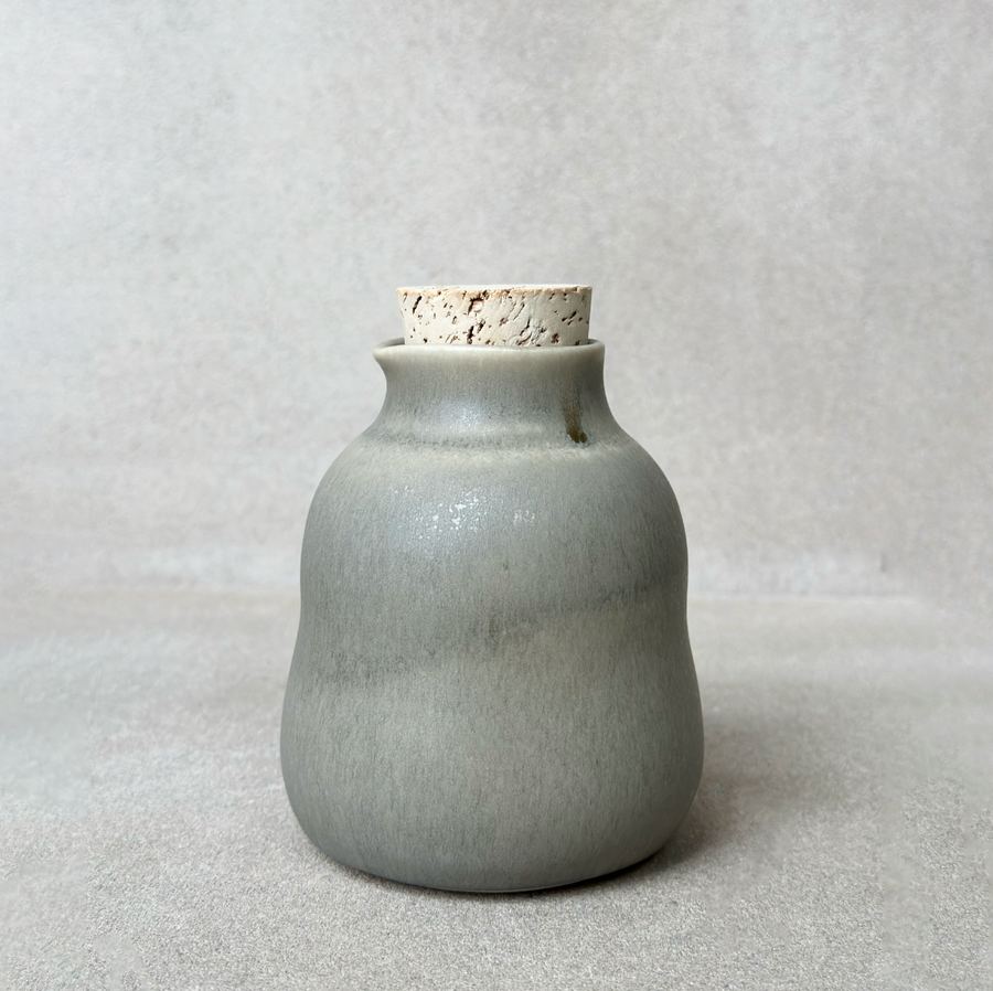 TQD Olive Oil Container / earthstone
