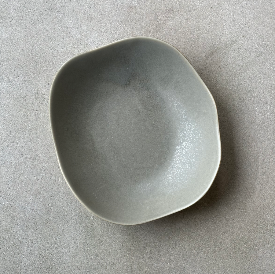 Curved Edge Low Bowl