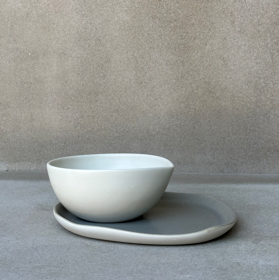 TQD Bowl & Saucer with Indent / Earthstone and White
