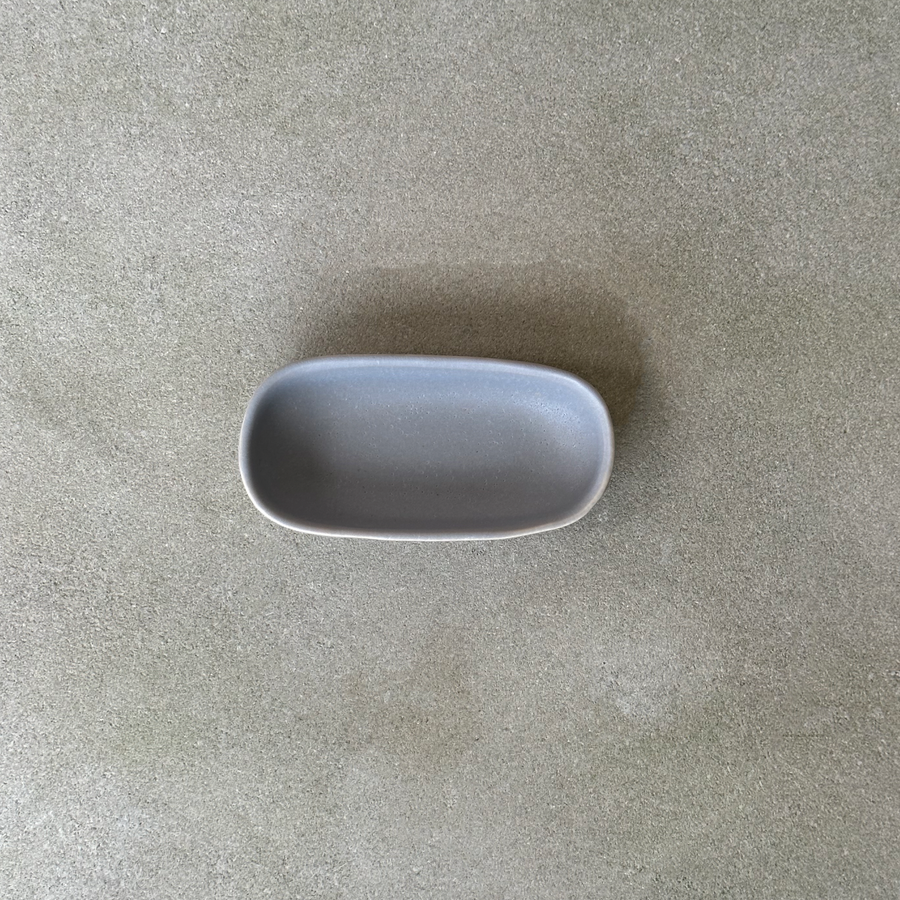 Oval Tray / Grey