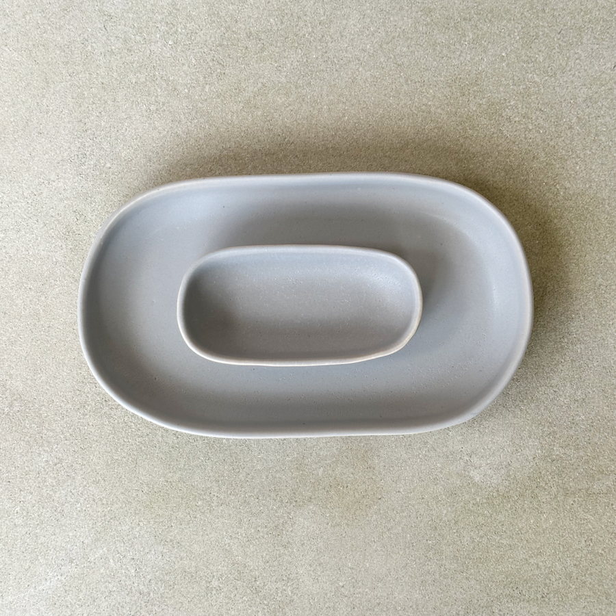 Oval Tray / Grey