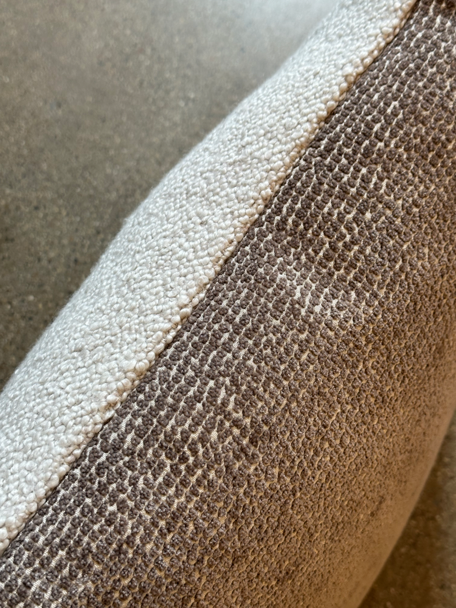 Brown Bubble Dot Weave Pillow / 20