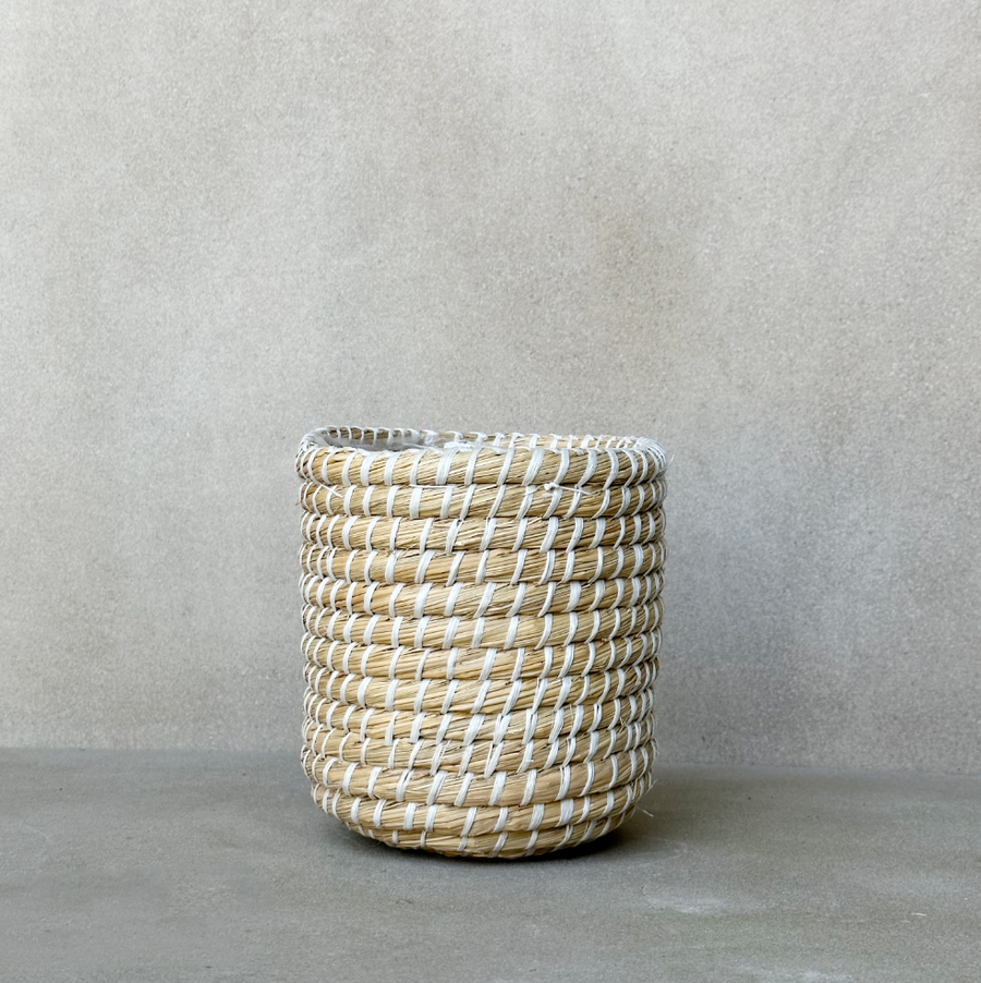 NATURAL RIVER GRASS BASKET / PLANTER