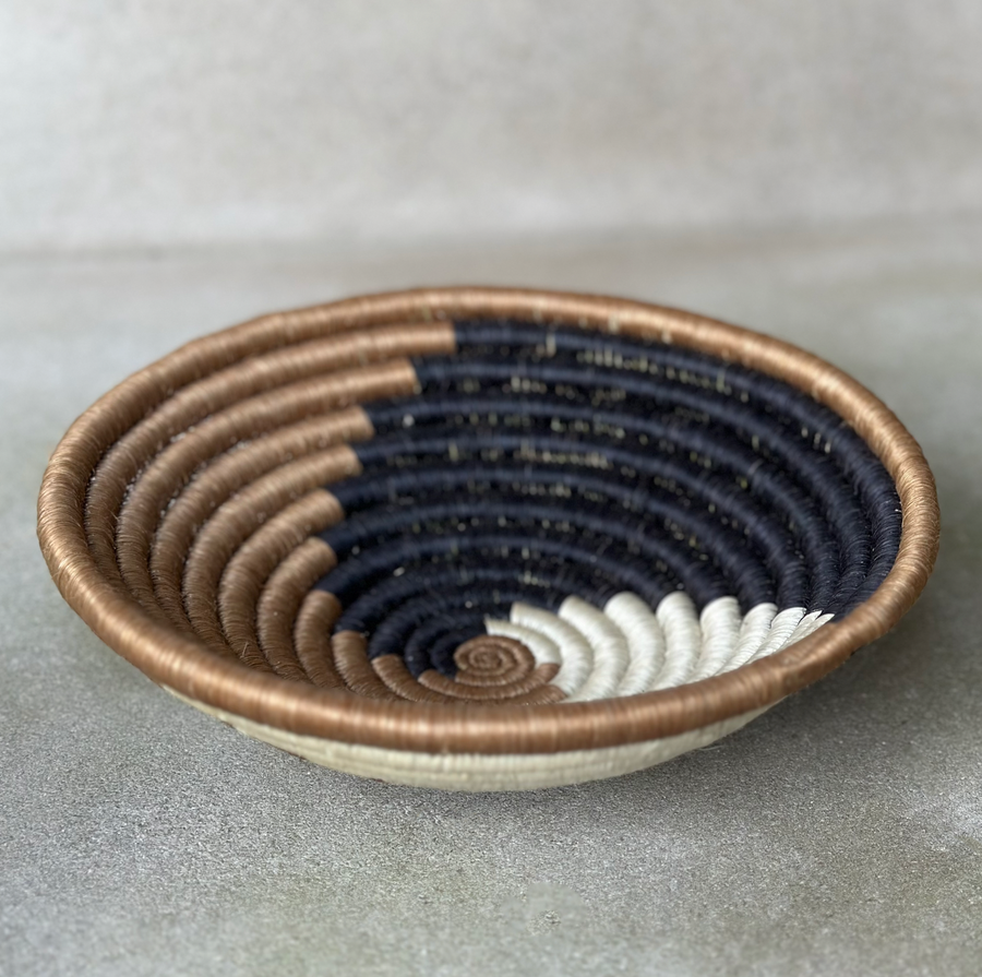 African woven Black/Tan Swirl Bowl / Small