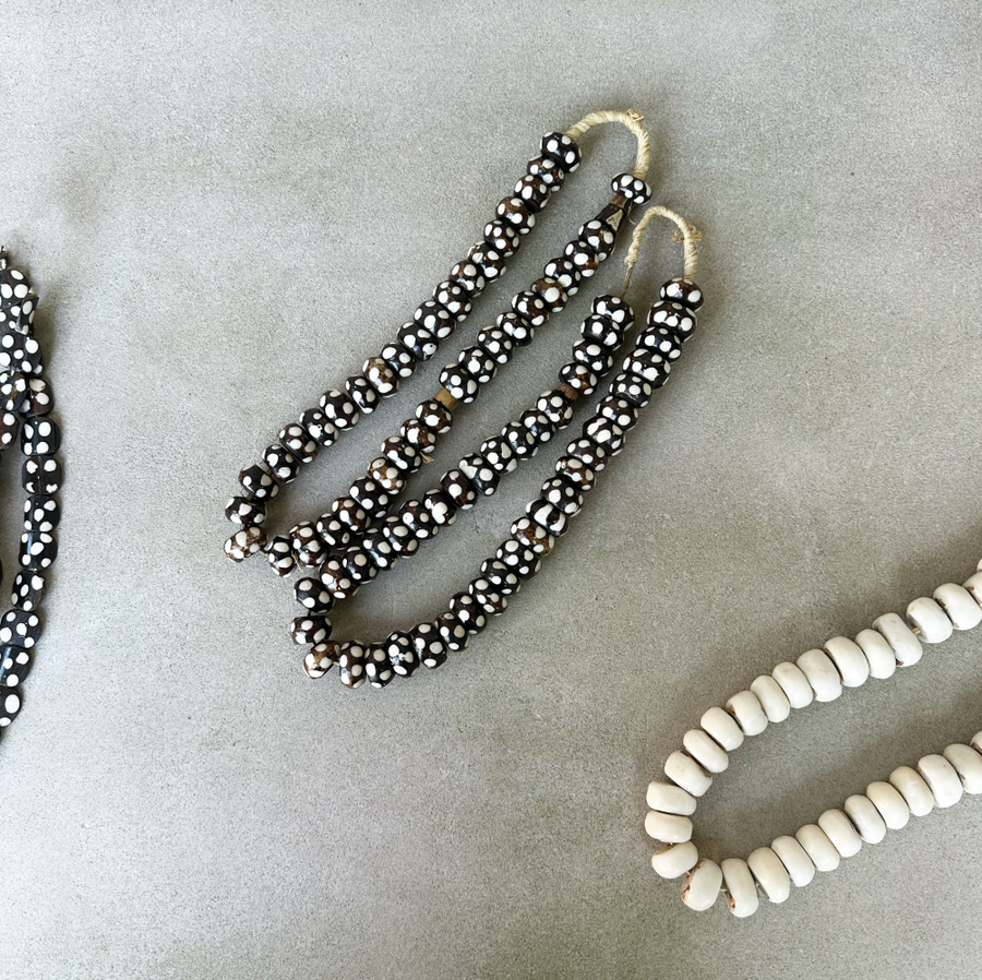 African Batik Beads / medium / Dots
