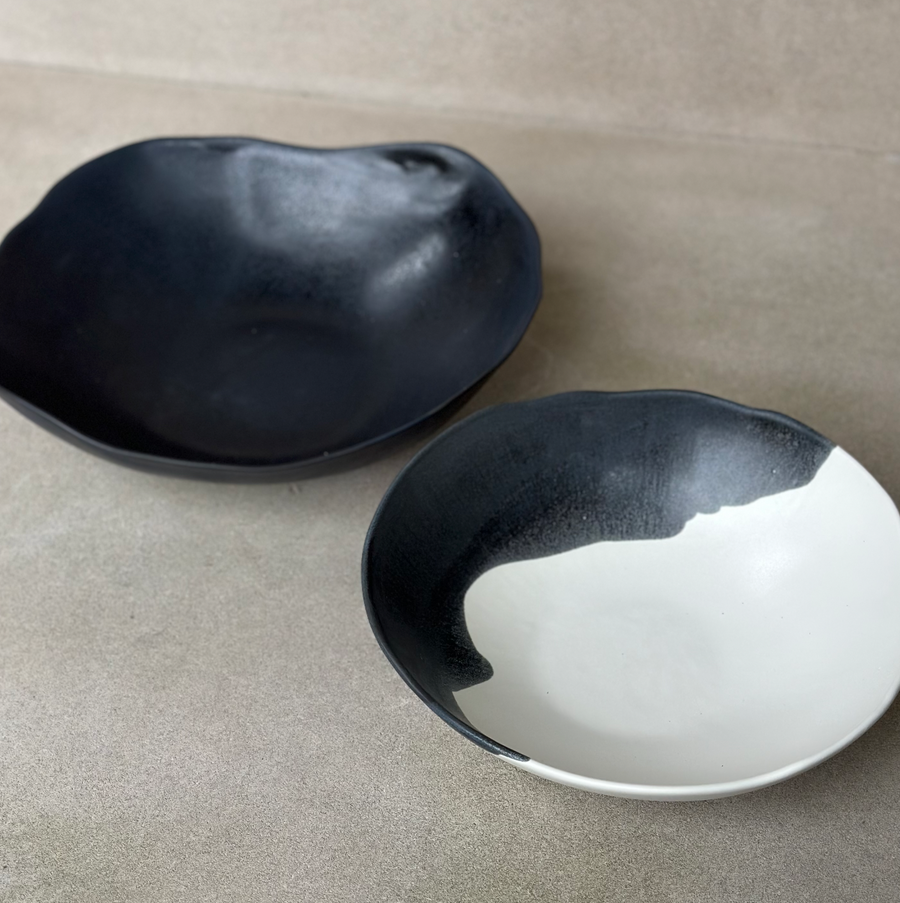Mineral Collection Large Serving Bowl / Black