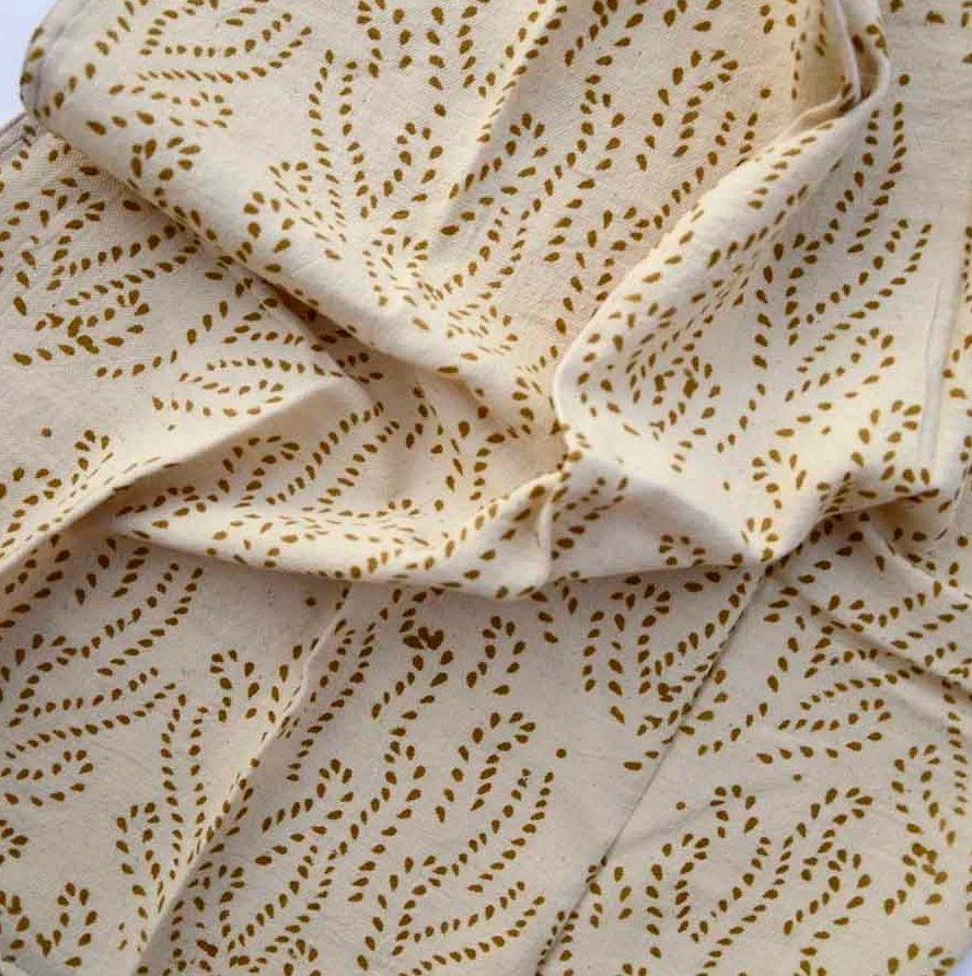 Gold Vine Napkins (Set of 4)