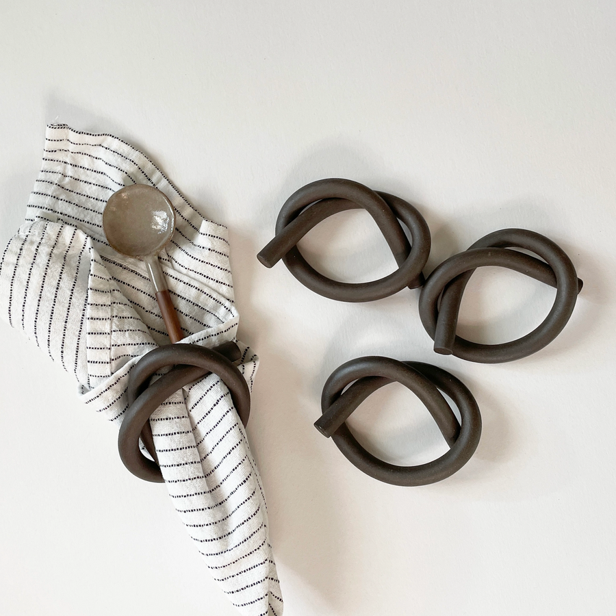 Knot Napkin Rings / Chocolate