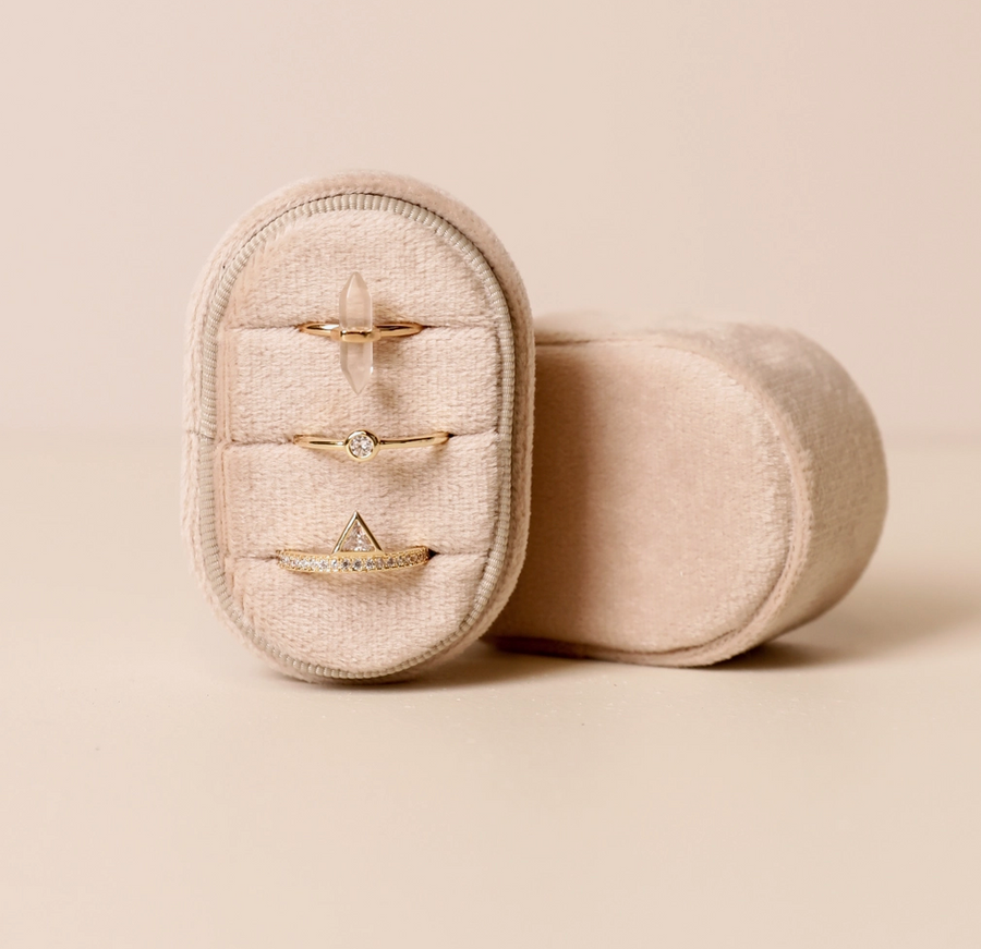 Velvet Jewelry Box - Small Oval - Cream