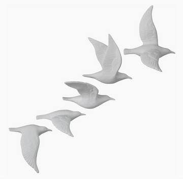 Flying Gulls / Matte White
