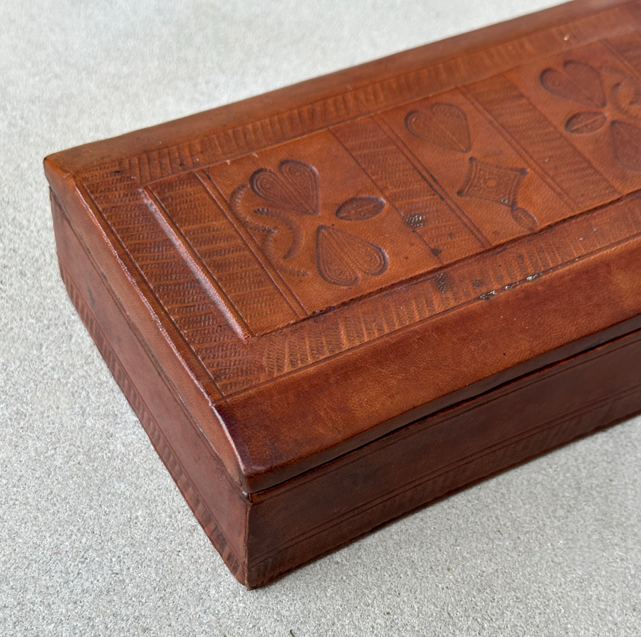 African rectangular box / Rust