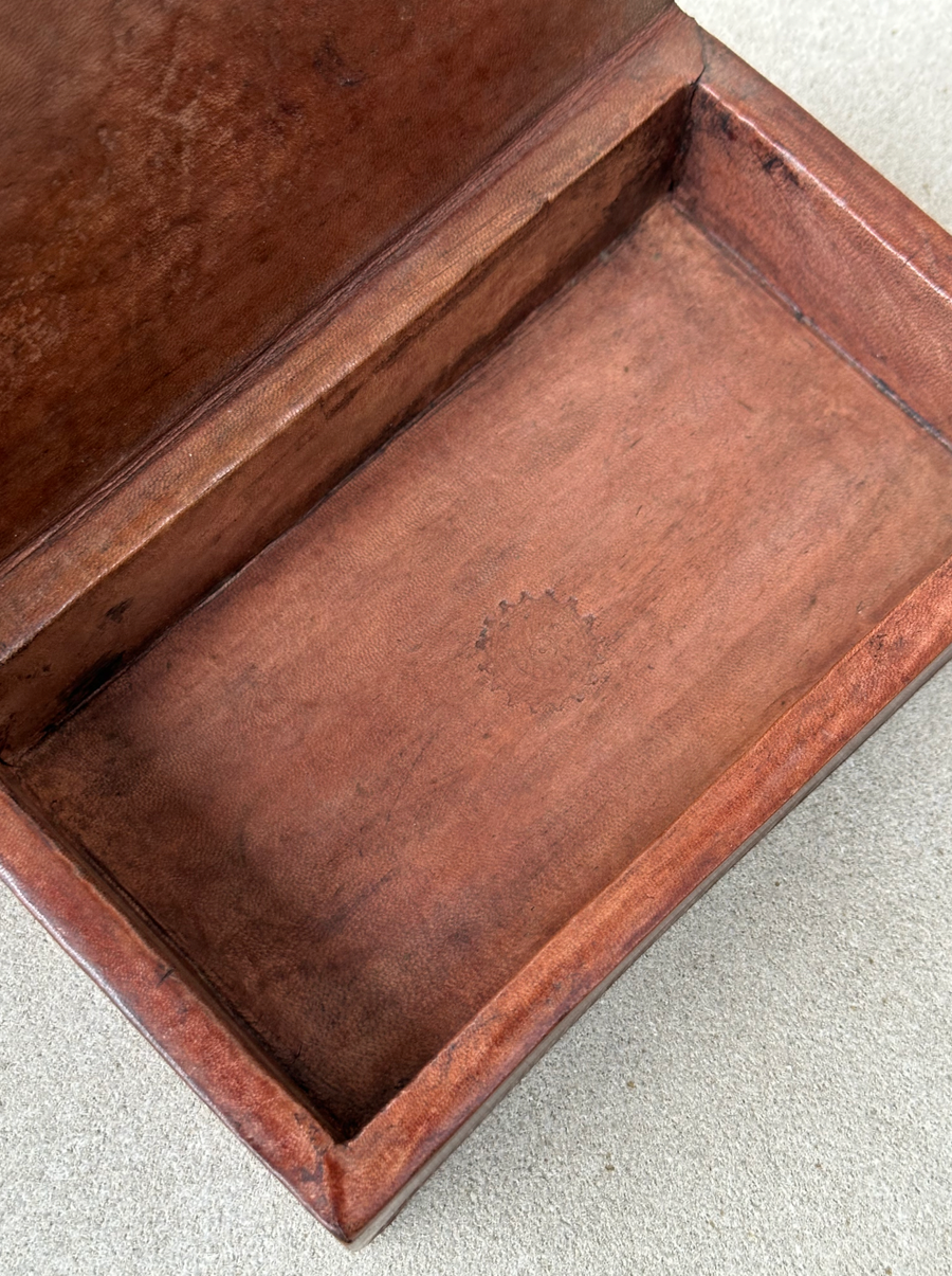 African rectangular box / Rust
