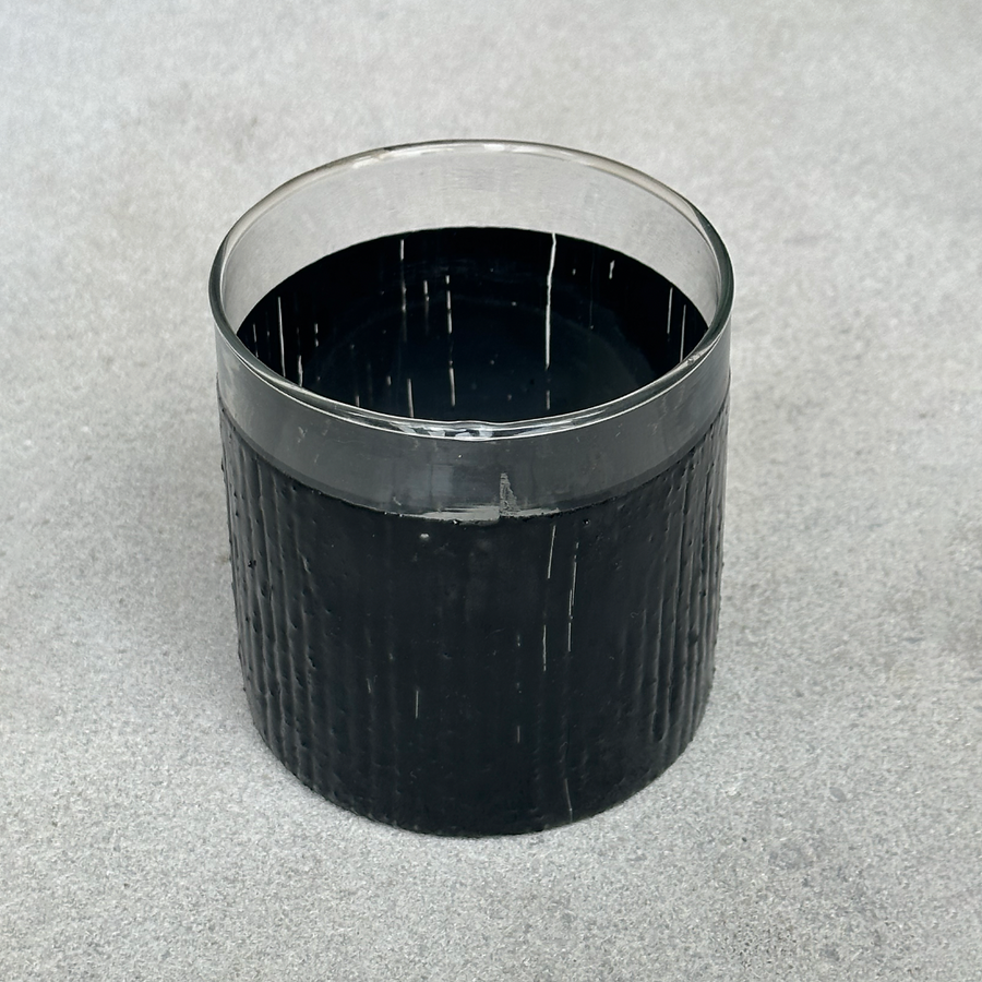 Black Enameled Hurricane