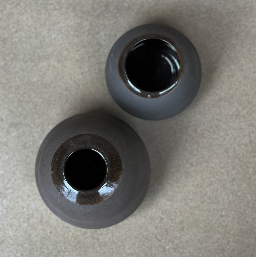 TQD Porcelain Vase / Medium Dark Chocolate