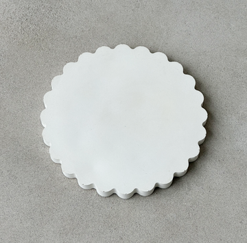 Scallop Edge Display Tray
