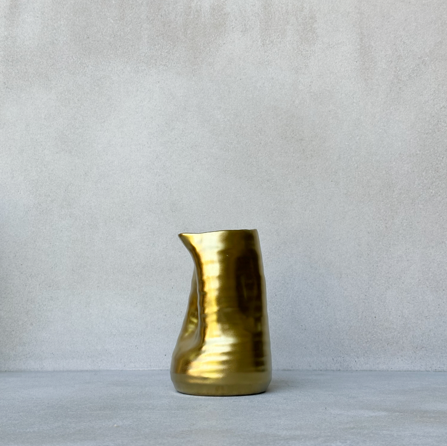 TEGAN CERAMIC VASE / GOLD