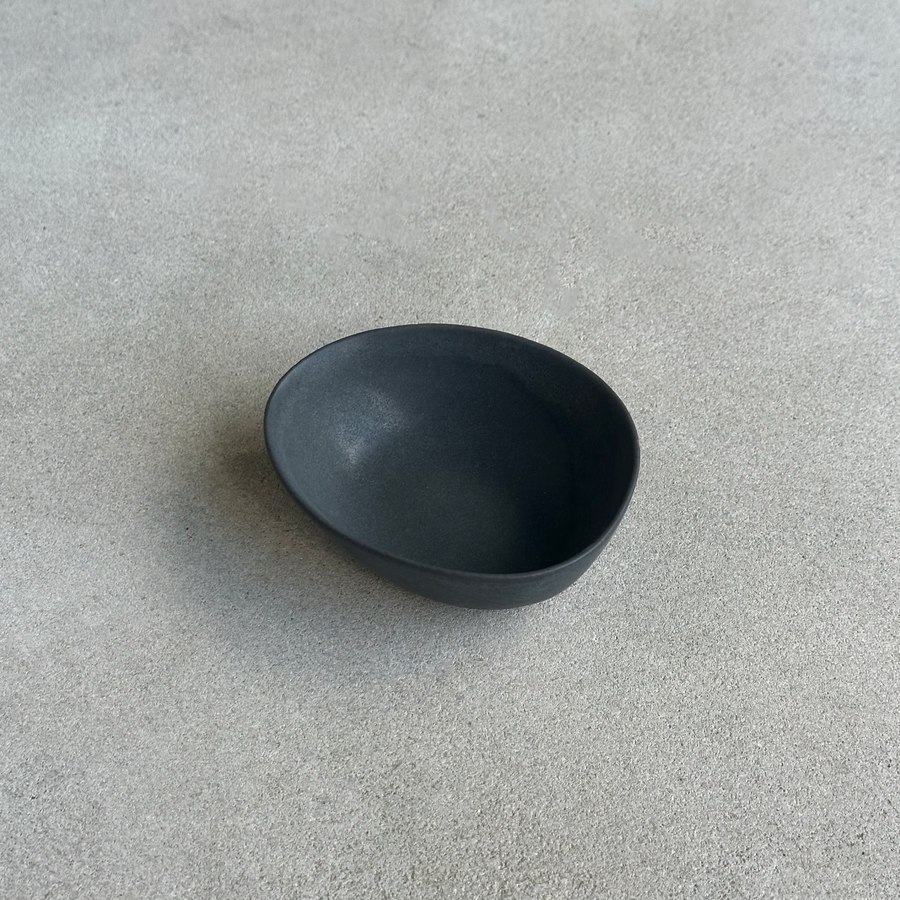 This Quiet Dust Mini Bowl / Black
