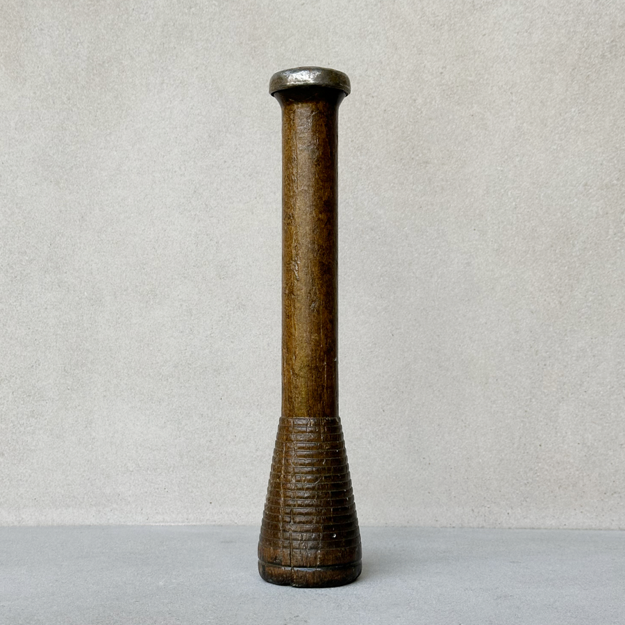VINTAGE SPINDLE