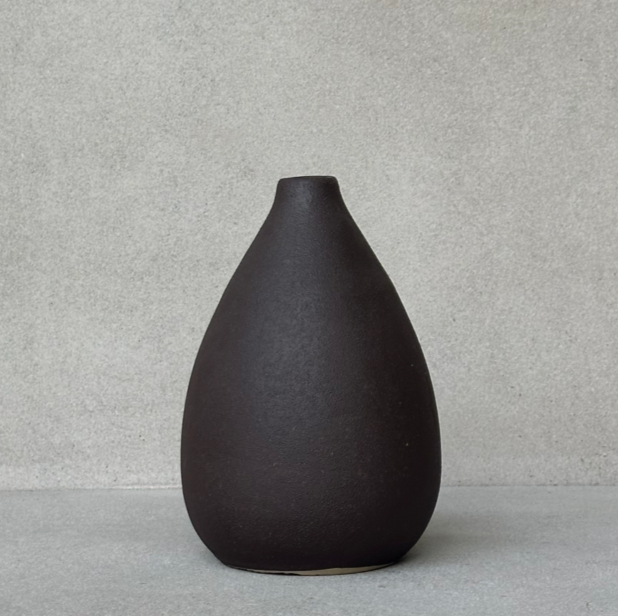 Texture Earthen Vase