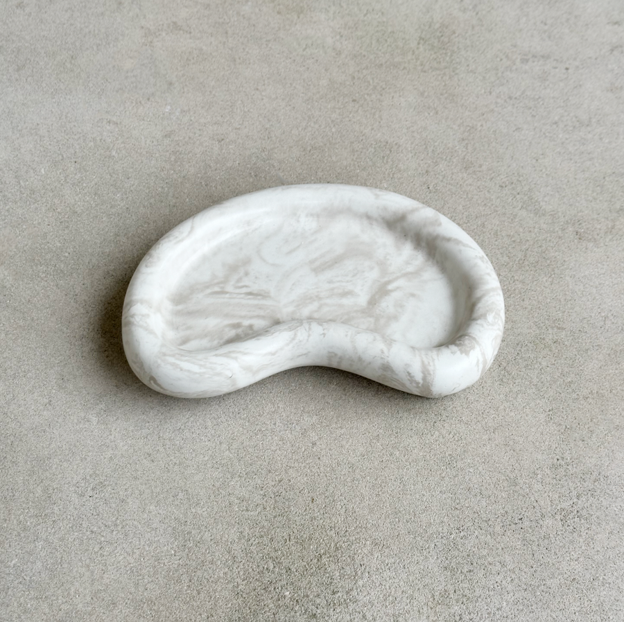 Faba - Concrete Tray / ANTIQUE MARBLE