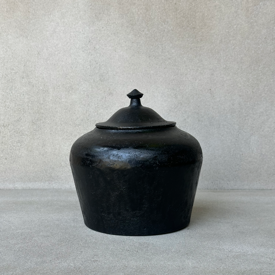 Vintage Cast Iron Vessels