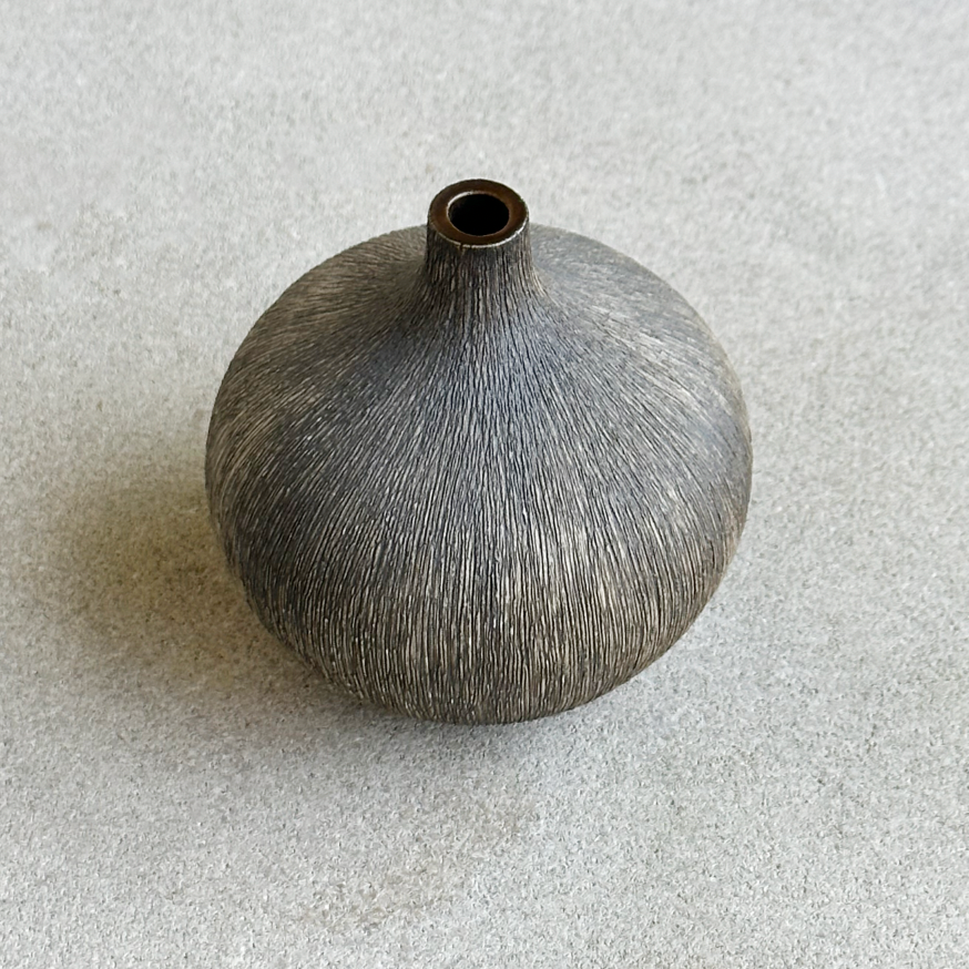 Etched Guard Budvases