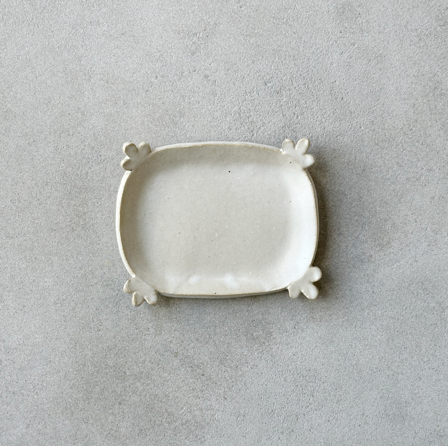 Corner Fills Tray