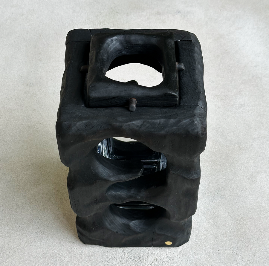 Shadow Vase