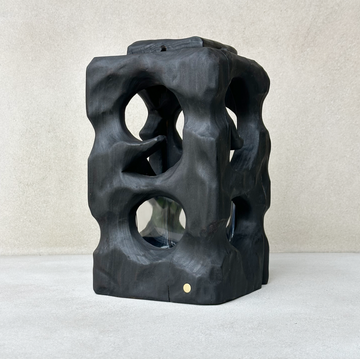 Shadow Vase