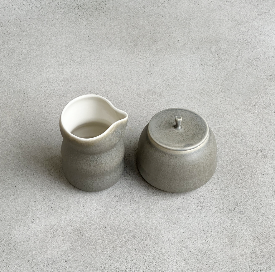TQD Cream and Sugar Set of 2 / Earthstone