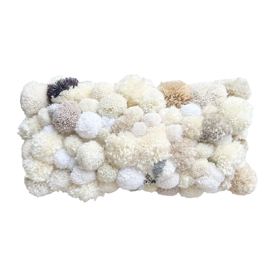Pom Pom Pillow / Ivory