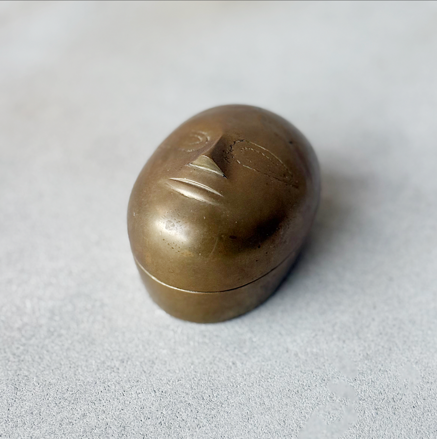 Vintage Face Kum Kum Box