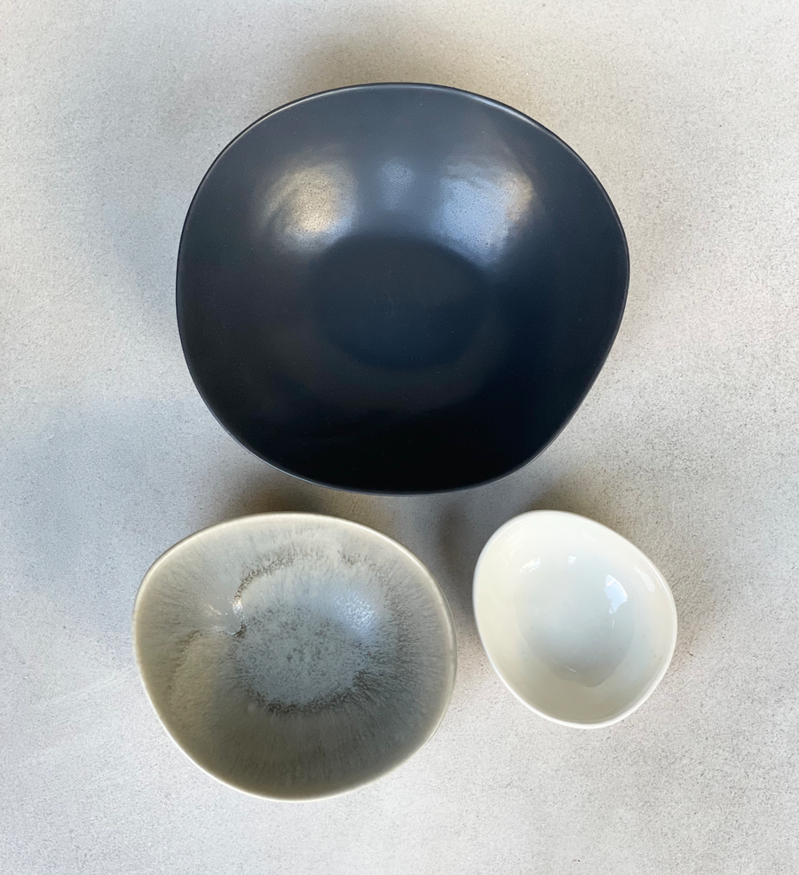 Porcelain Stackable Serving Bowl Set / 3