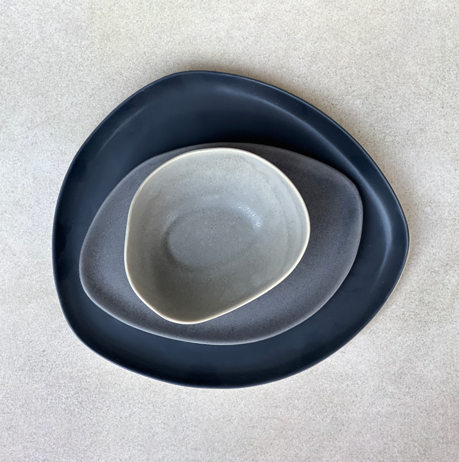 Mineral Collection / Dinner Plate / Black