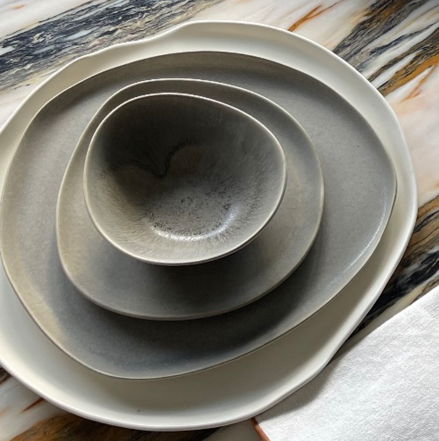 Mineral Collection / Dinner Plate / Earthstone