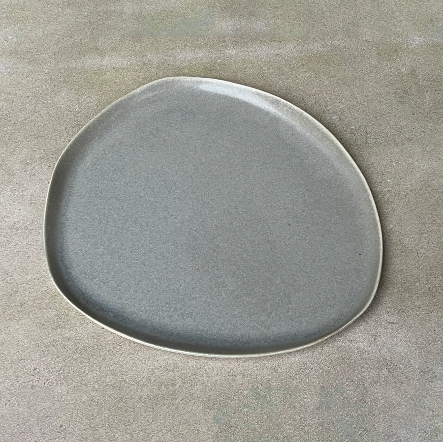 Mineral Collection / Dinner Plate / Earthstone
