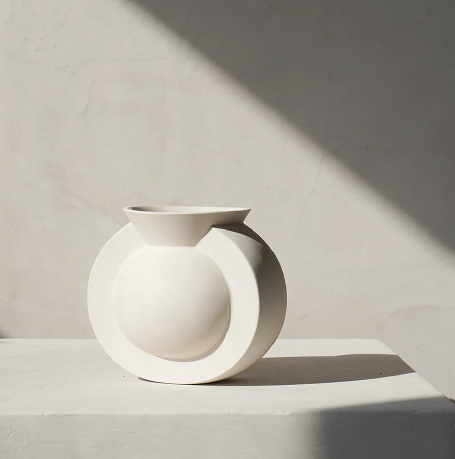 Rhea Vase / Snow