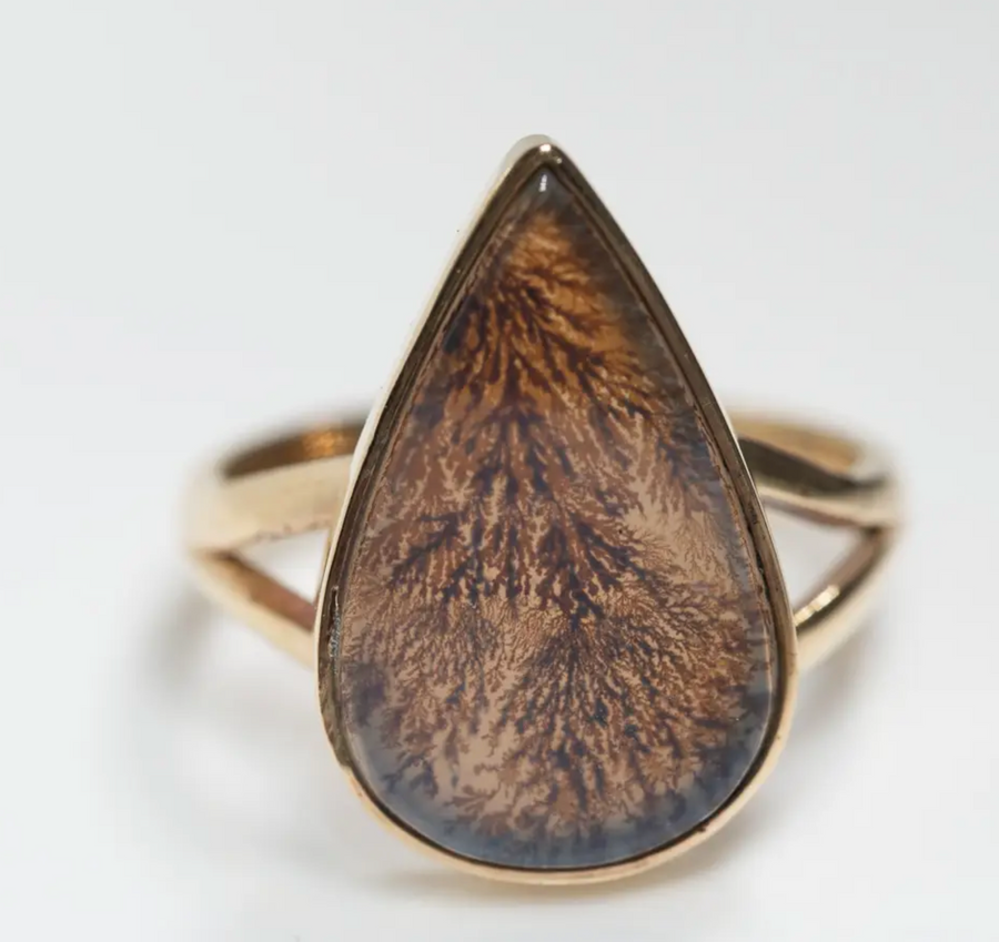 Scenic quartz ring / size 7