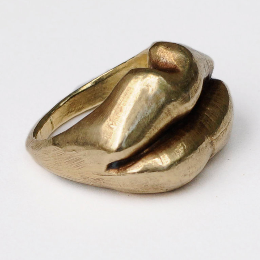 Kiss Ring