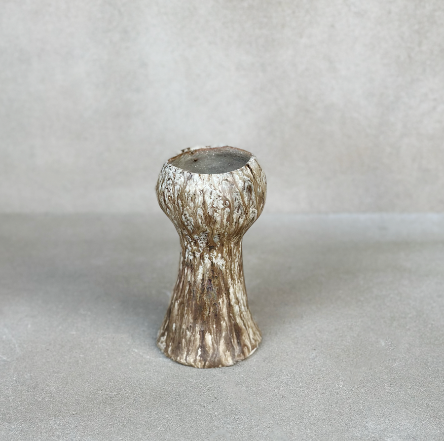 Goldie Pot Winterwood Orb Planter